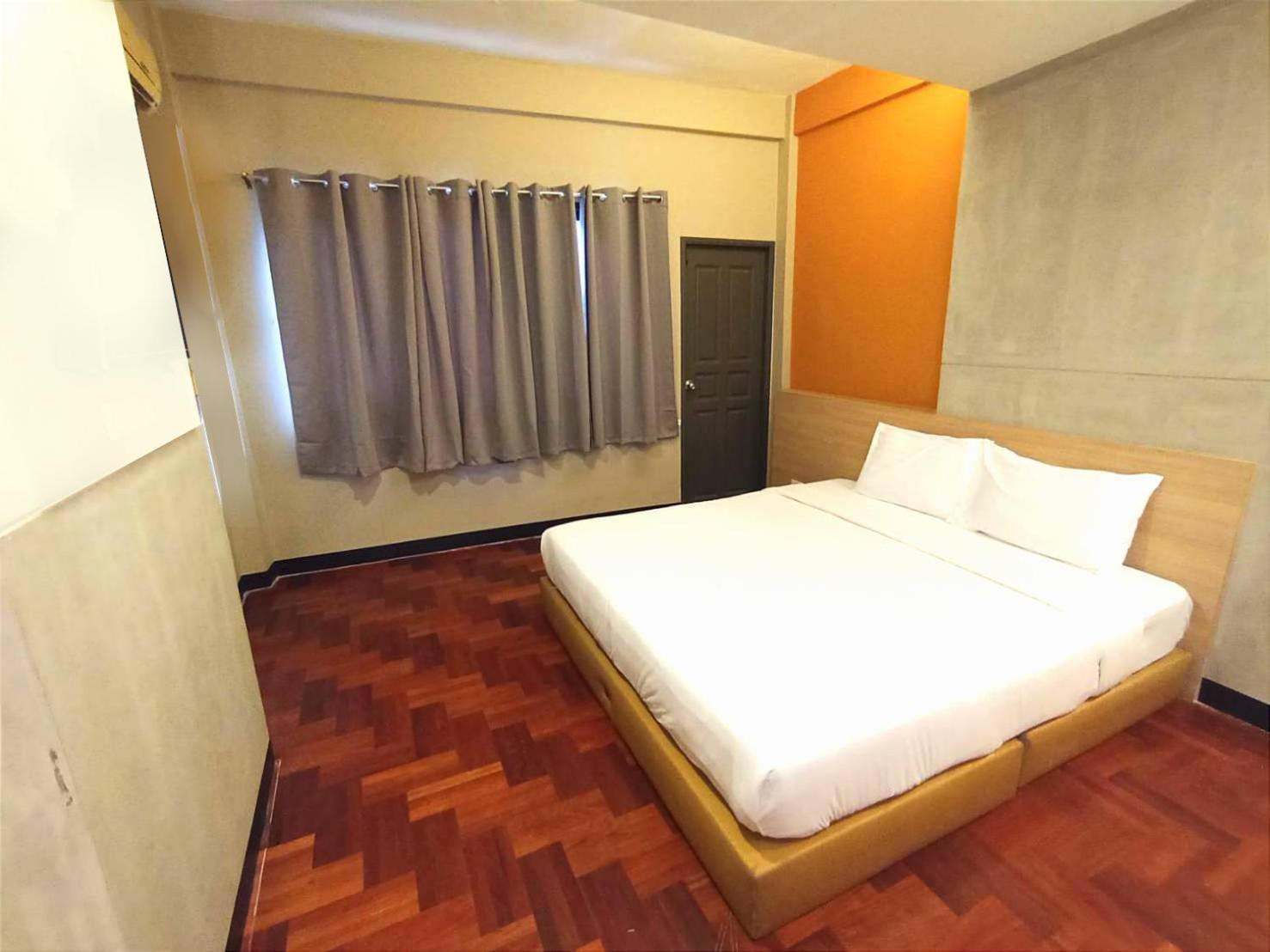 Go Inn Silom - Bts Saint Louis Bangkok Exterior foto